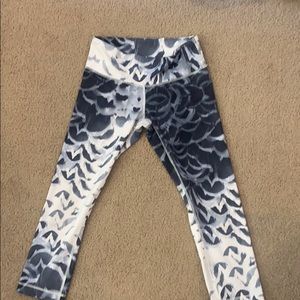 Lululemon special edition crops